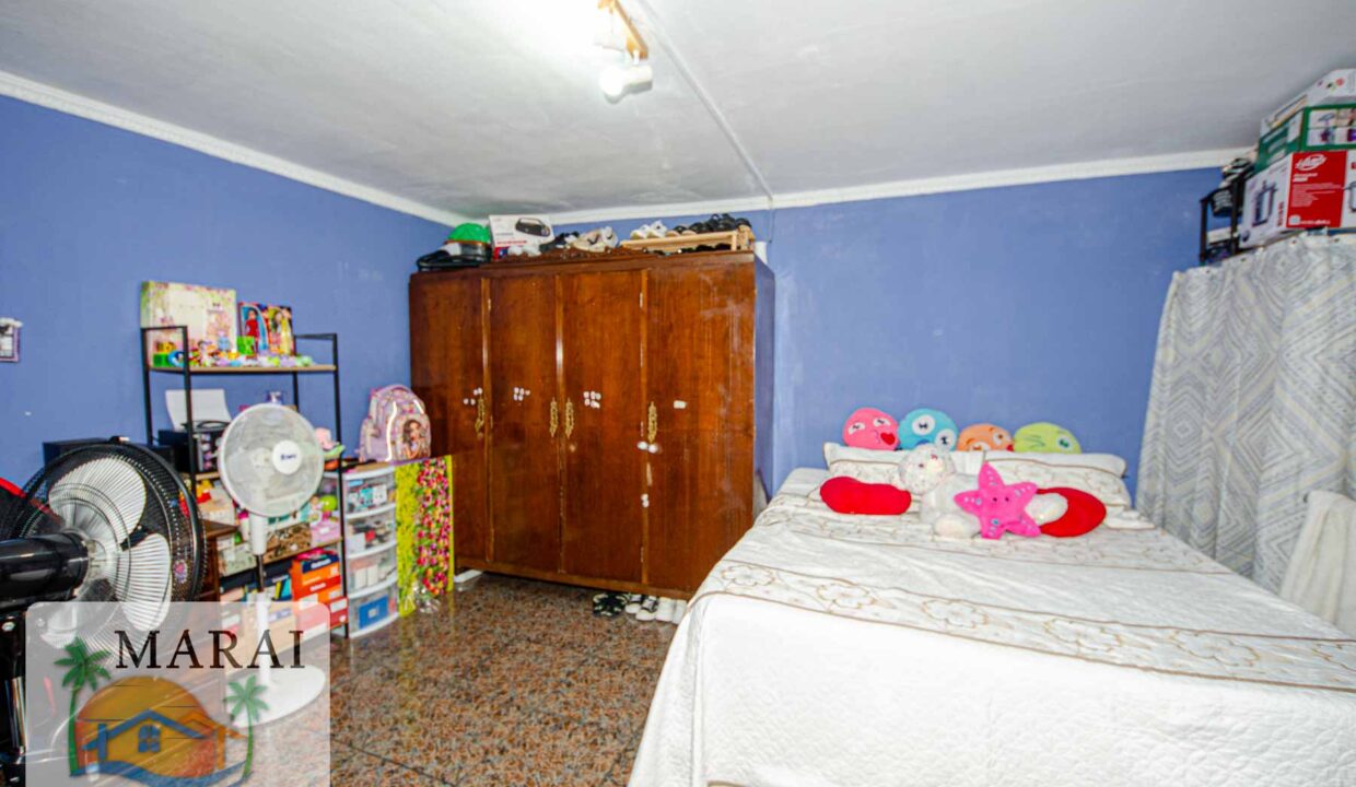 marai_1240-22