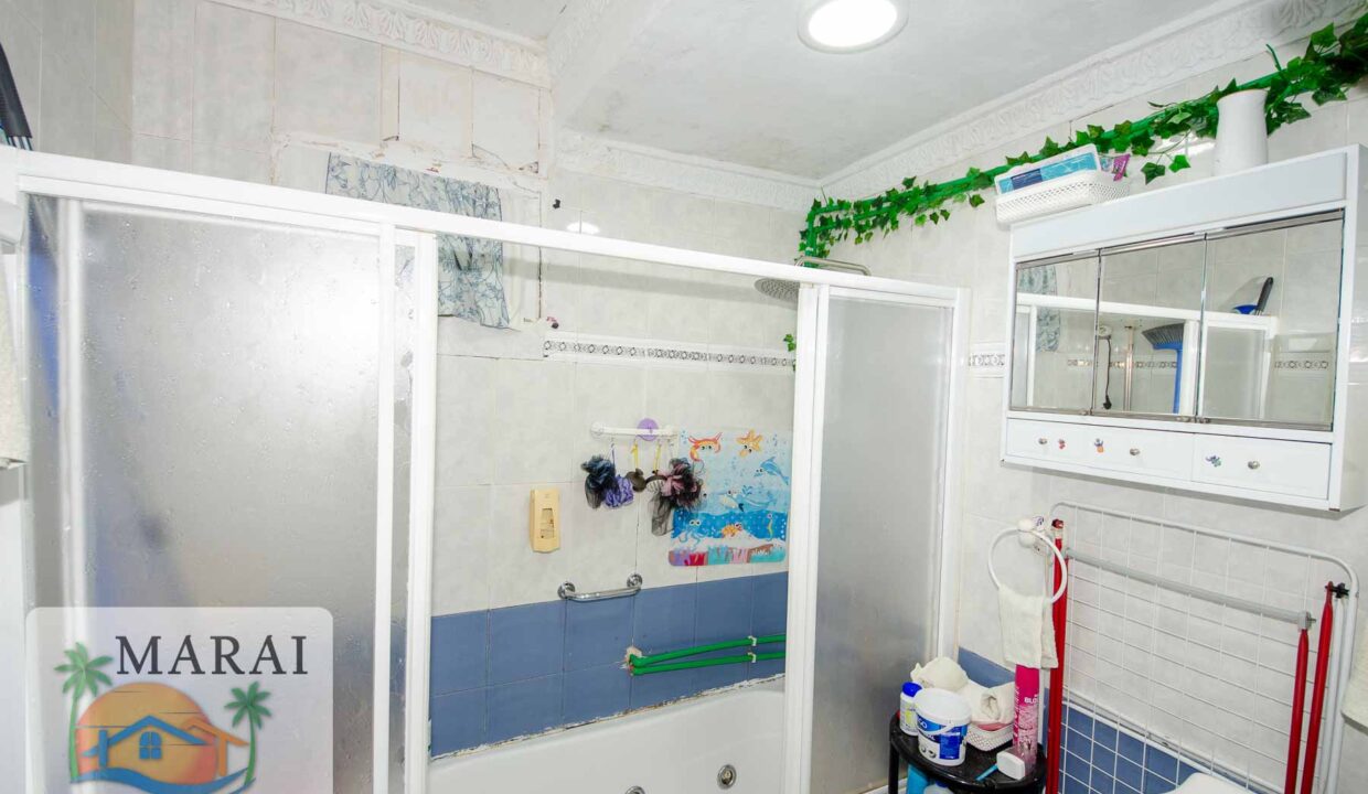 marai_1240-23